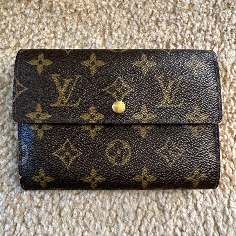 Authentic Louis Vuitton wallet